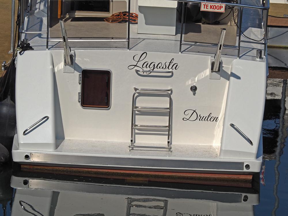  Deck equipment